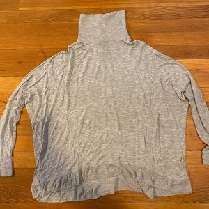 Grey gray light knit turtleneck flow sweater top L forever 21